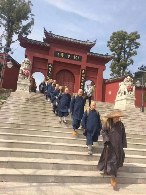 直売割Chinese Buddhist Monasteries: Their Plan and Function as a Setting for Buddhist Monastic Life 洋書