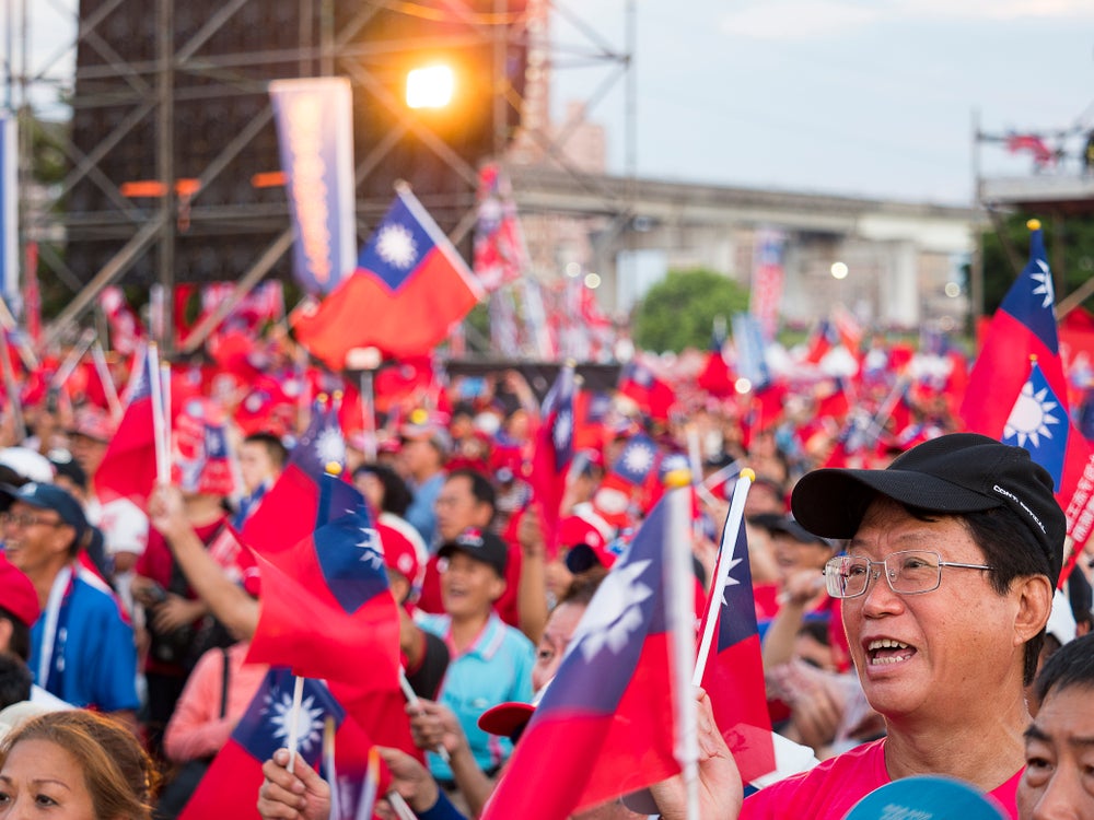 New Taipei city, Taiwan: the KMT’s presidential candidate, Han Kuo-yu, held a momentum party about 350,000 people in the Triple Happiness Water Park, September 8 2019. Ricky kuo / Shutterstock.com