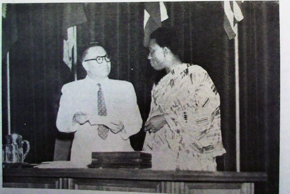 Asian-African Conference Secretary-General Roeslan Abdulgani (Indonesia) and Head Delegate of the Gold Coast (Ghana) Kojo Botsio, Bandung, 1955. Photo credits: Asian-African Bulletin. 